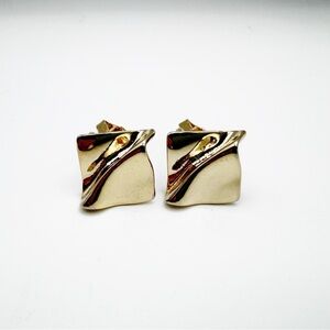 Vintage Style Gold Tone Sculptural Clip-On Earrings Abstract Wave Design